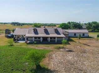 7084 Bartosch Rd, Robstown, TX 78380