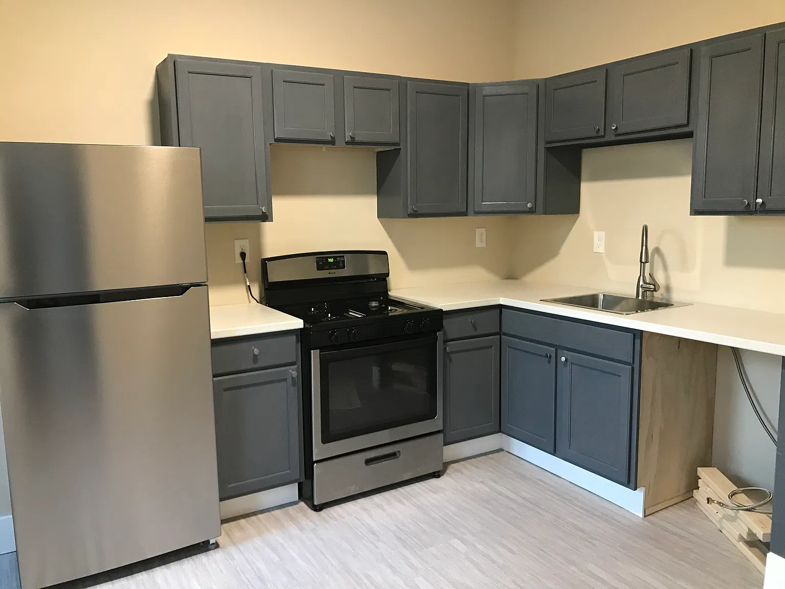 3 bed, 1150 sqft, $1,600 — Photo 4