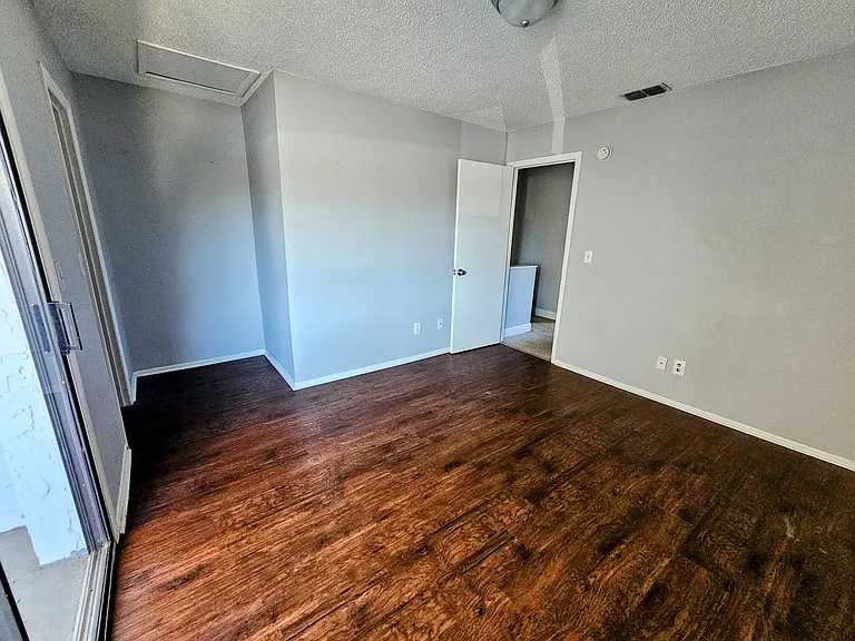 37220 Majestic Oak Ct #2016 — Photo 22
