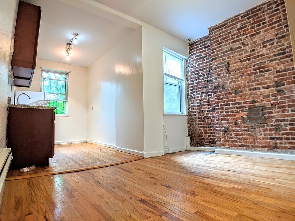 1st image of 293 Lefferts Ave #1