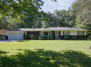 10902 Jones Rd, Bellevue, MI 49021