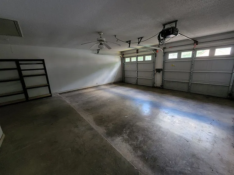 5705 Larry Dr — Photo 13