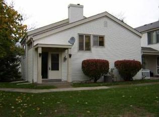 148 Avignon Ct, Woodbury, MN 55125