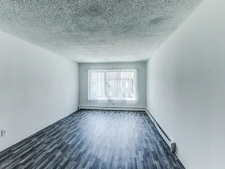 Sterling Troy Apartments — Photo 25