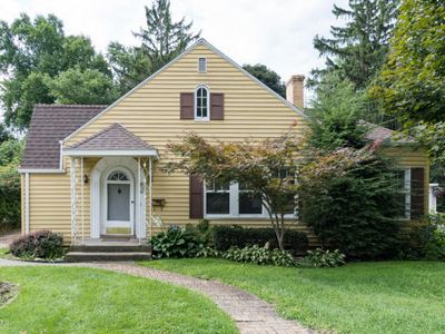 950 Roseland Ave, Kalamazoo, MI, 49001