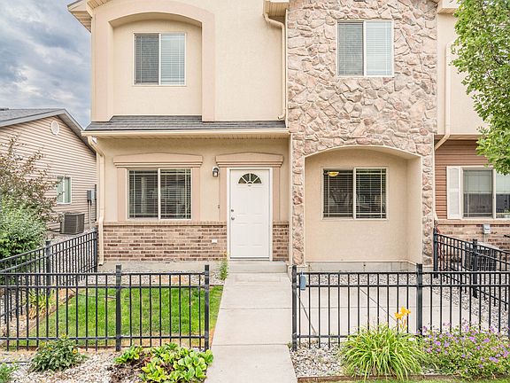 2nd image of 485 W 1465 N APT 101