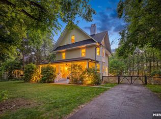 42 Forest Rd, Glen Rock, NJ 07452