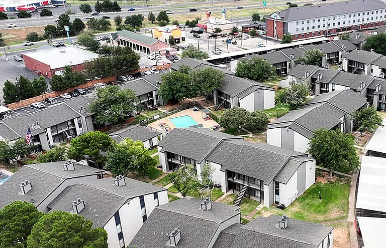 Stone Creek Apartment Homes — Photo 32