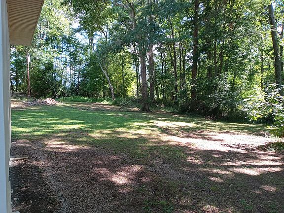 5th image of 1011 Price Mill Rd