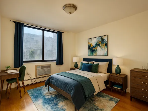 933 Metropolitan Avenue image 2 of 5