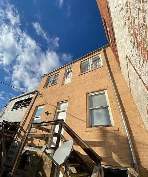305 N Mercer St #3 — Photo 2