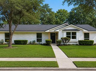2301 Morning Dr, Baytown, TX 77520