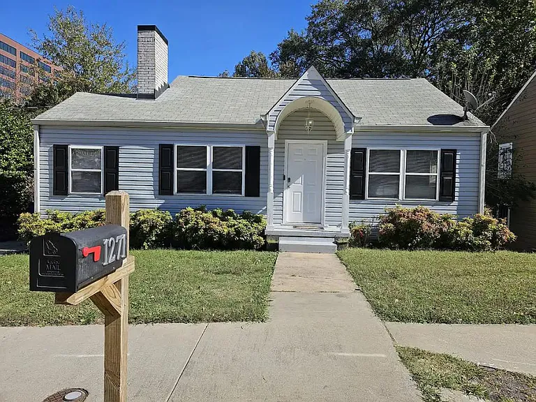 1271 Holly St NW — Photo 14