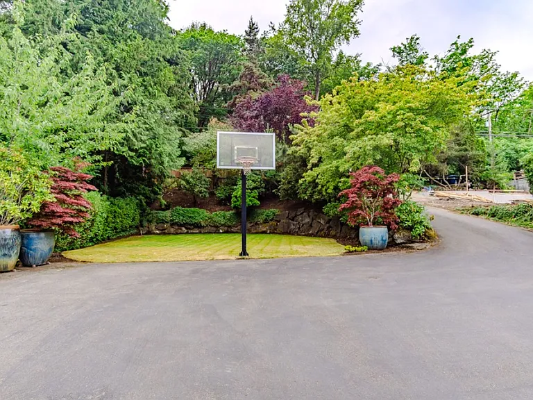 8568 Sand Point Way NE — Photo 3
