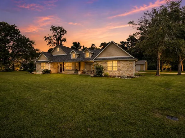 107 Ebner Lake Front Dr, Montgomery, TX 77316
