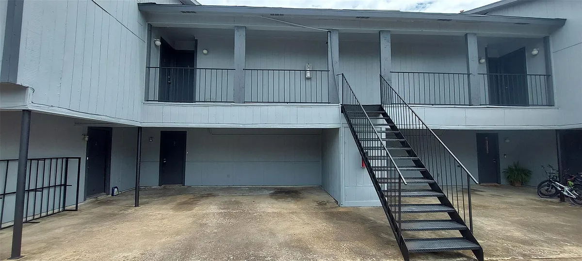 Building Photo - 8710 Ilona Ln #3