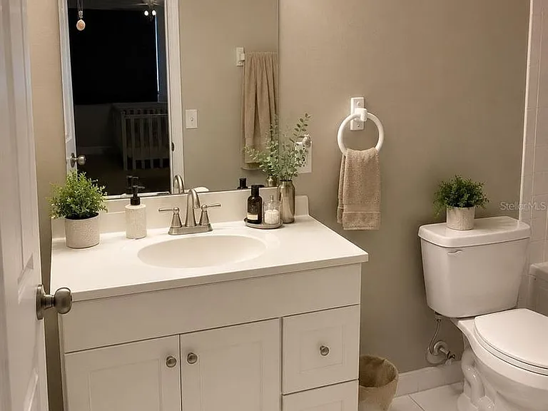 605 Northlake Blvd #9 — Photo 11