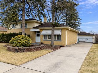 1321 Marcy Ln, Wheeling, IL 60090