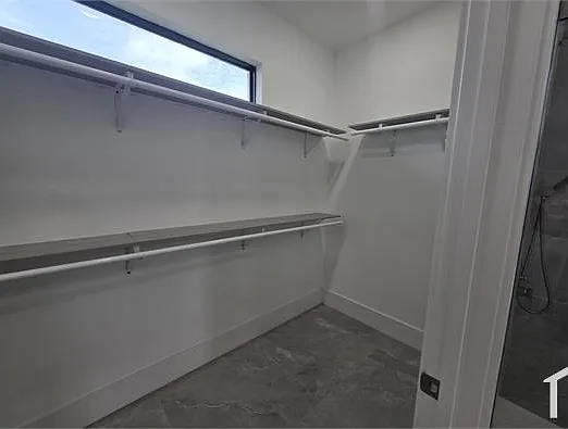 1120 NW 31st Pl — Photo 3