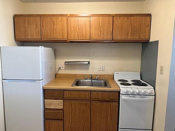 5th image of 1657 Harvard Ave APT A