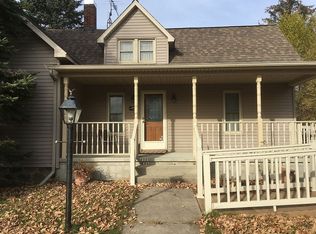 520 Pine St, Chesaning, MI