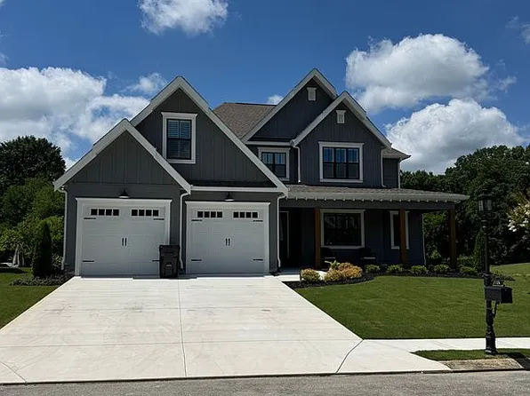 7724 Carnice Dr, Ooltewah, TN 37363