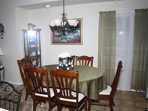 4th image of 1745 Canyon Terrace Dr