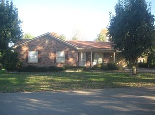 1486 Blackburn Rd, Irvine, KY 40336