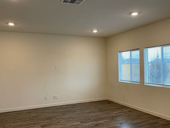 ad_photos_living_room_2_02132025