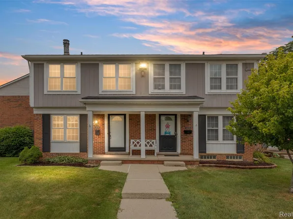 36640 Park Place Dr, Sterling Heights, MI 48310