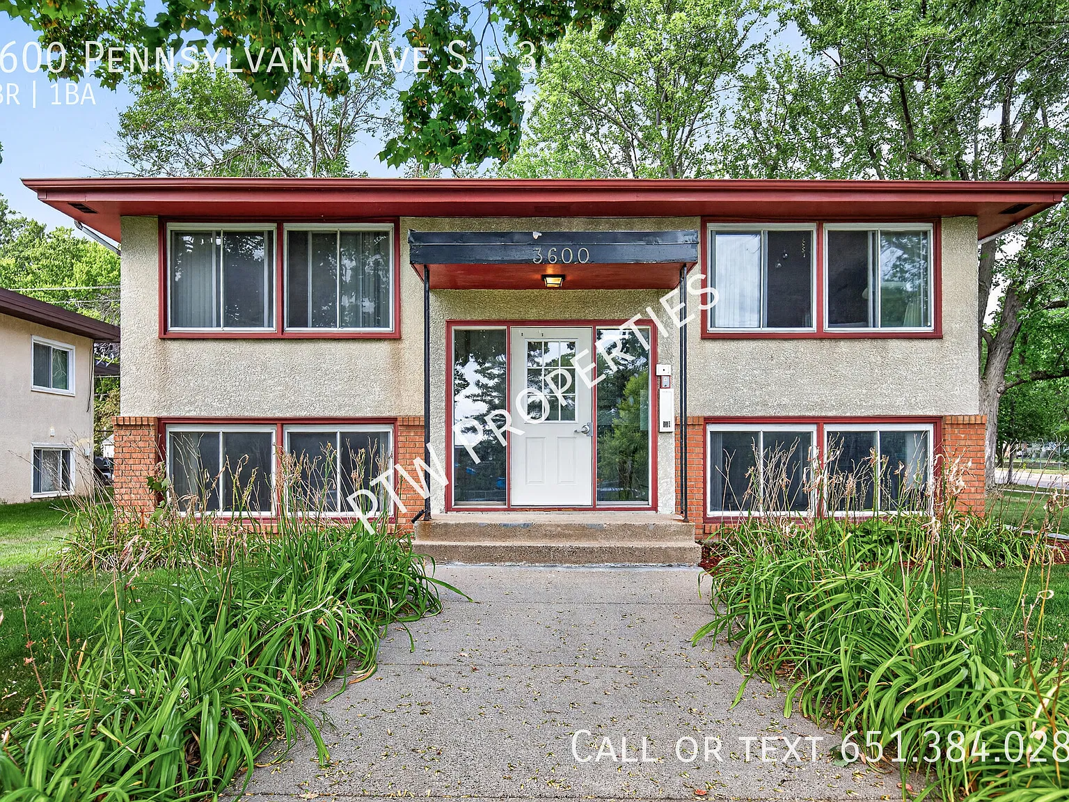 Updated 2BR Home in St. Louis Park — Photo 1