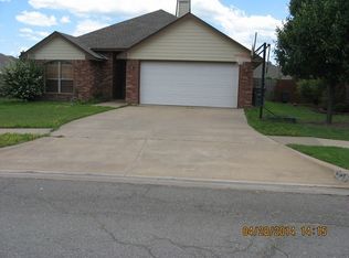 328 SW Boatsman Ave, Lawton, OK 73505