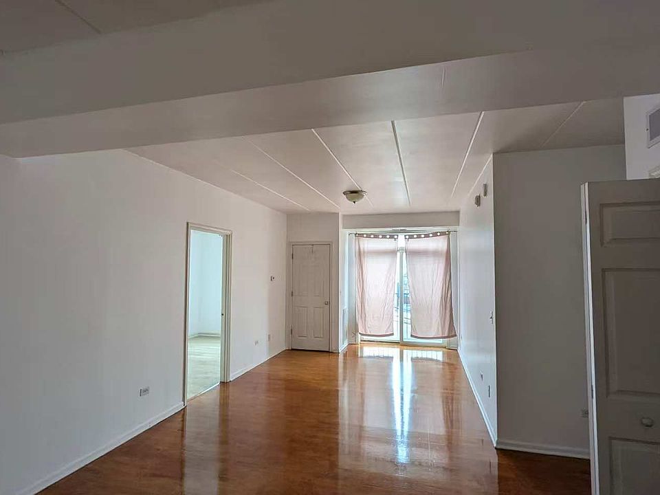 1st image of 2734 S Wentworth Ave APT 308