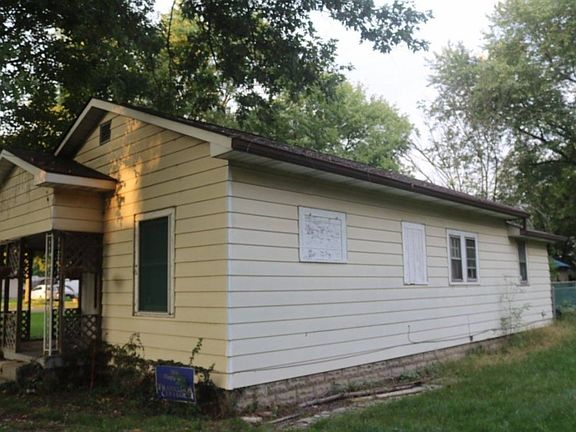 4th image of 1055 N Alton Ave