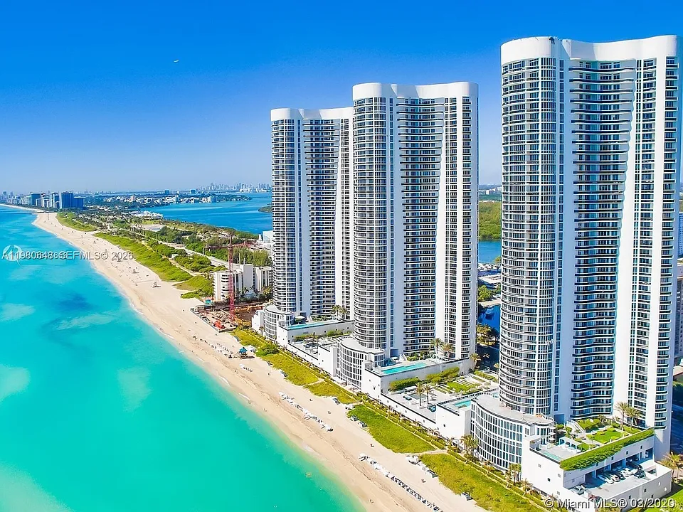15901 Collins Ave #405