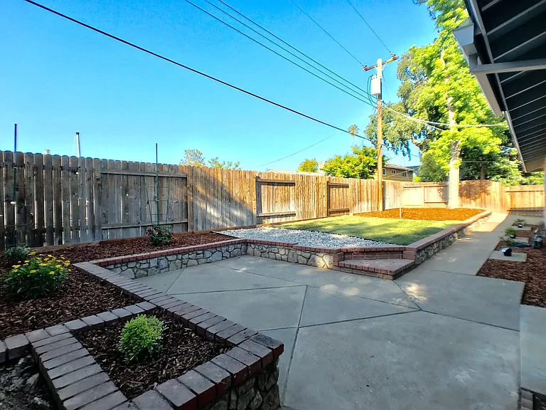 9111 La Riviera Dr — Photo 25