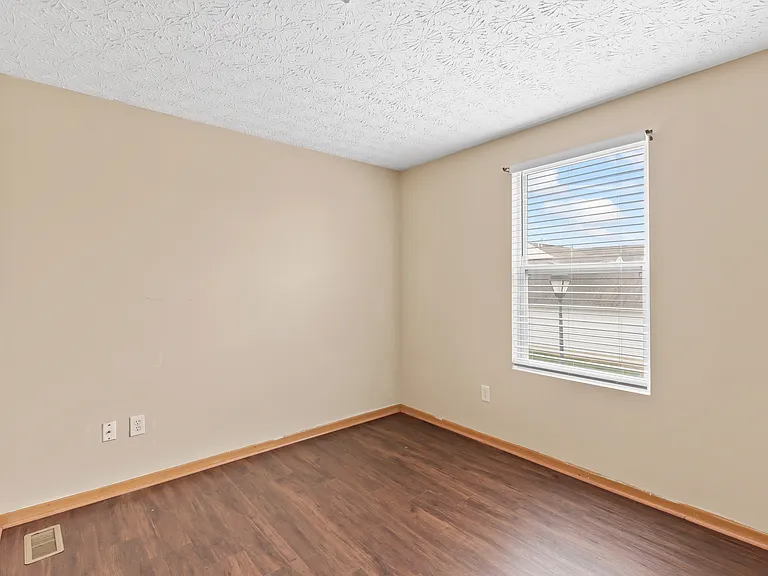 6306 Pompano St — Photo 13