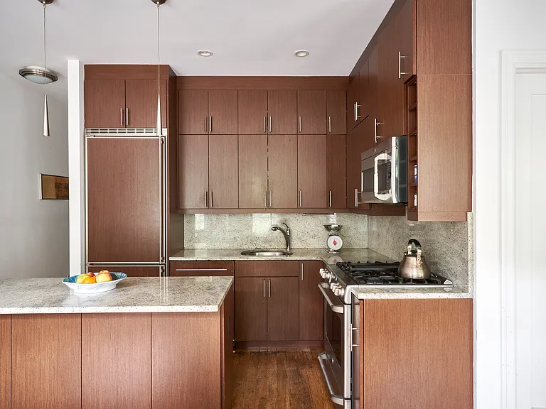 38 Stuyvesant St #4 — Photo 3