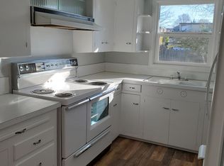 142 NW Garibaldi St, Hillsboro, OR