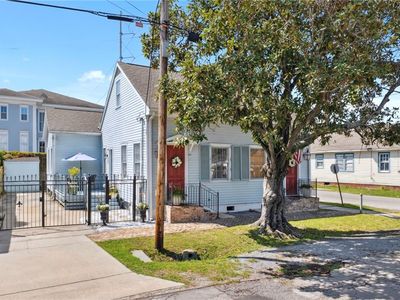 528 Valence St, New Orleans, LA, 70115