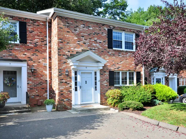 6 Tunxis Village #6, Farmington, CT 06032