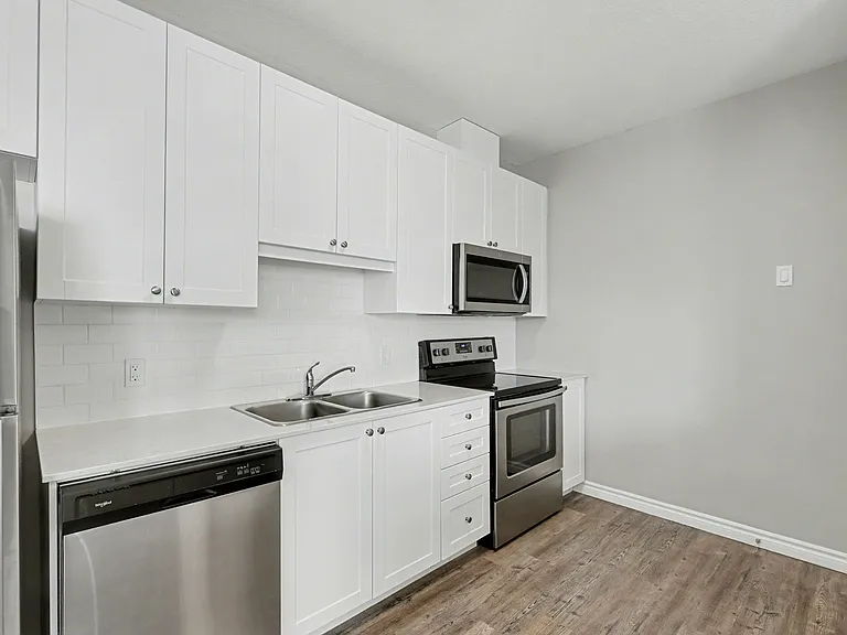 660 Garibaldi Ave — Photo 59
