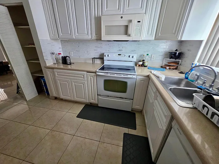2245 Fillmore St #7 — Photo 1