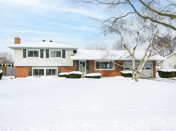 40 Tioga Dr, Rochester, NY 14616