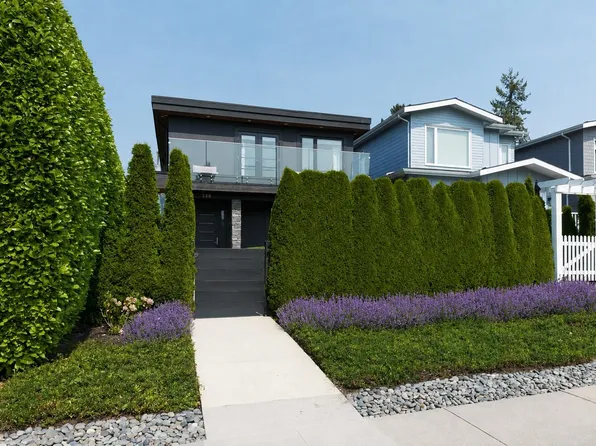 238 E 19th St, North Vancouver, BC V7L 2Z2