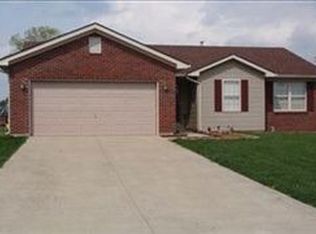 1221 Stonelilly Dr, Jeffersonville, IN 47130
