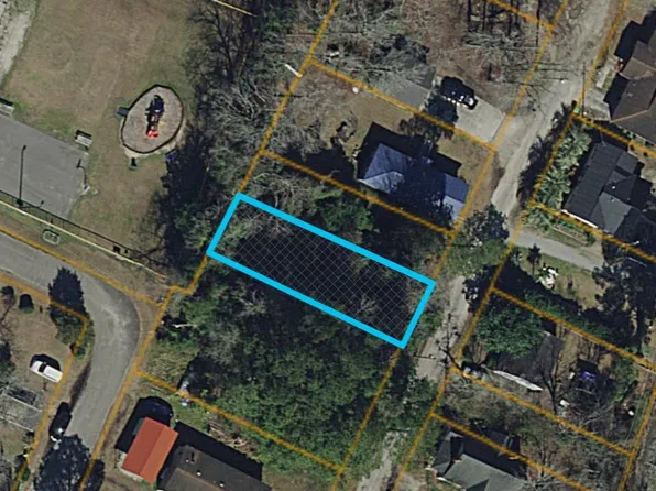 5115 Dewitt St., Loris, SC 29569