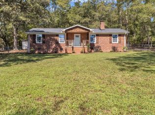 1371 Pine Log Ford Rd, Taylors, SC 29687