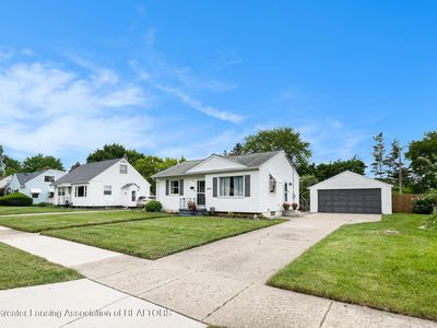 4415 Devonshire Ave, Lansing, MI, 48910