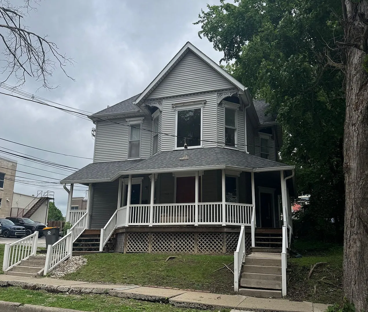 115-115.5 E 8th — Photo 1